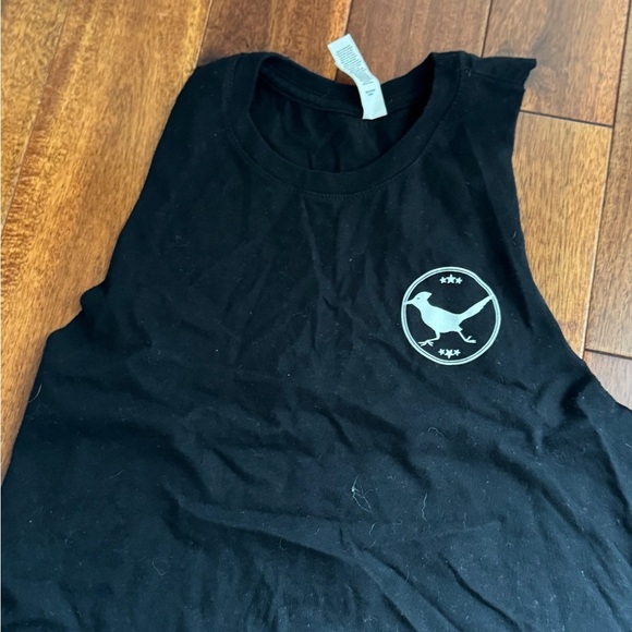 Black Sleeveless Top - Picture 2 of 2